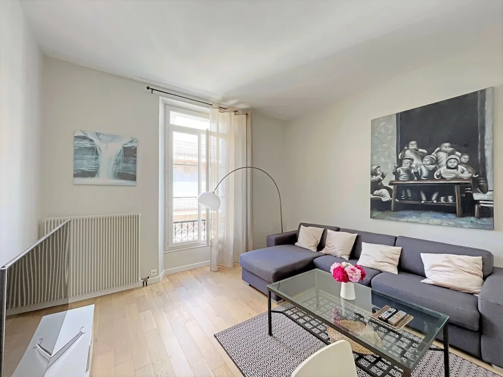 Modern Apartment 20 m from the Sea