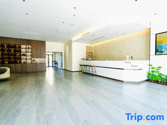 Shine Hotel
