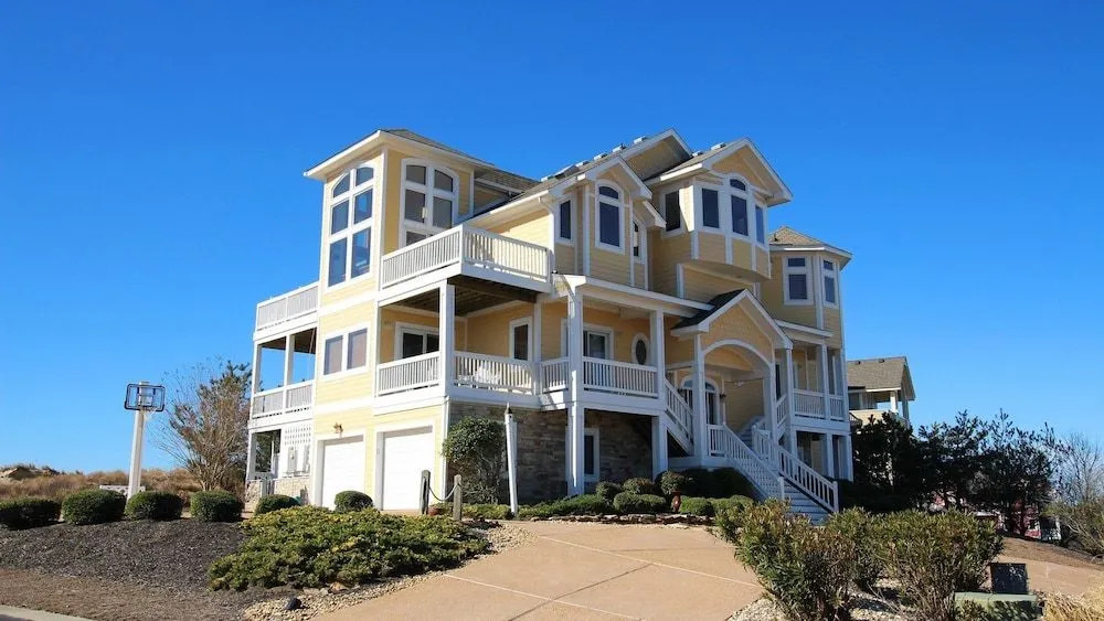 Joy At a Glance - 6 Br Home