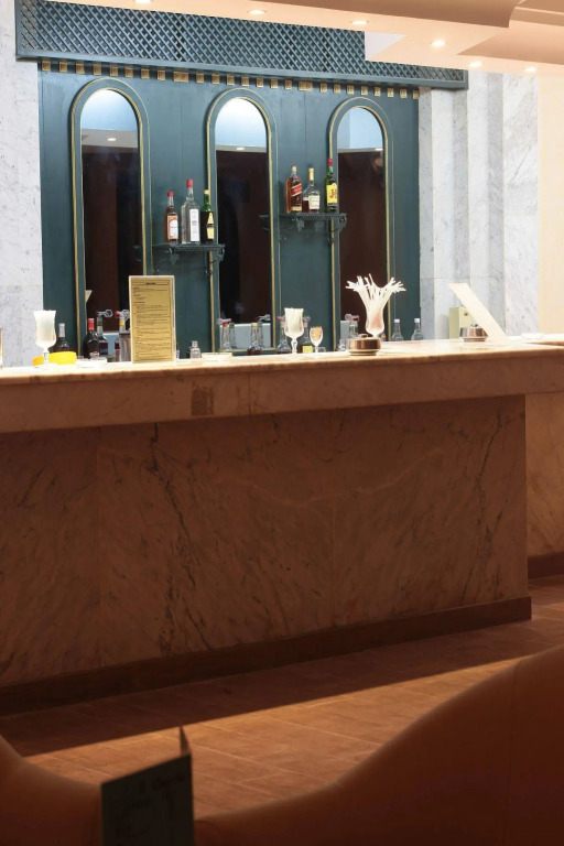 Hotel Venice Beach- Families and Couples Only