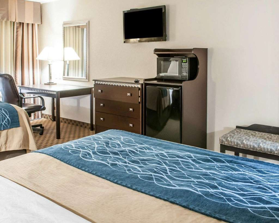 Comfort Inn & Suites