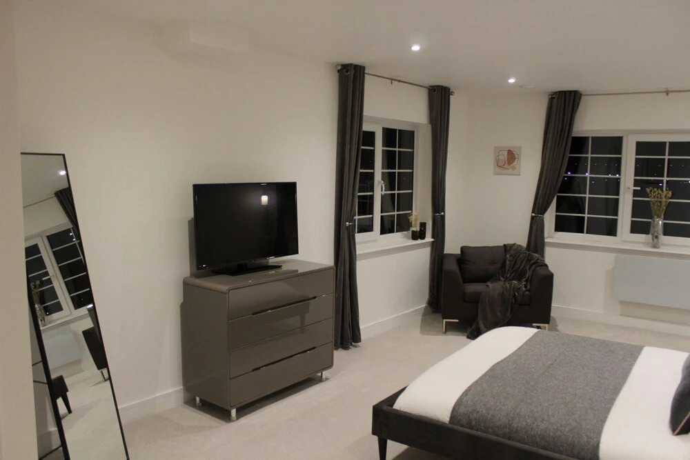 Luxury 1 Bed Apartment In The Heart Of Rochester