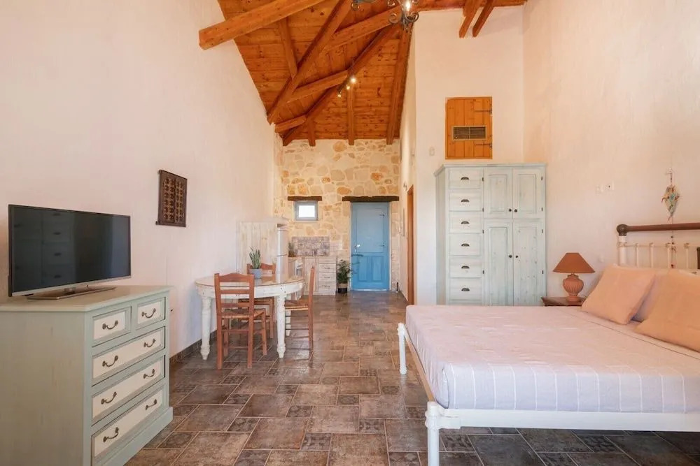 Strofilia Stone Residences