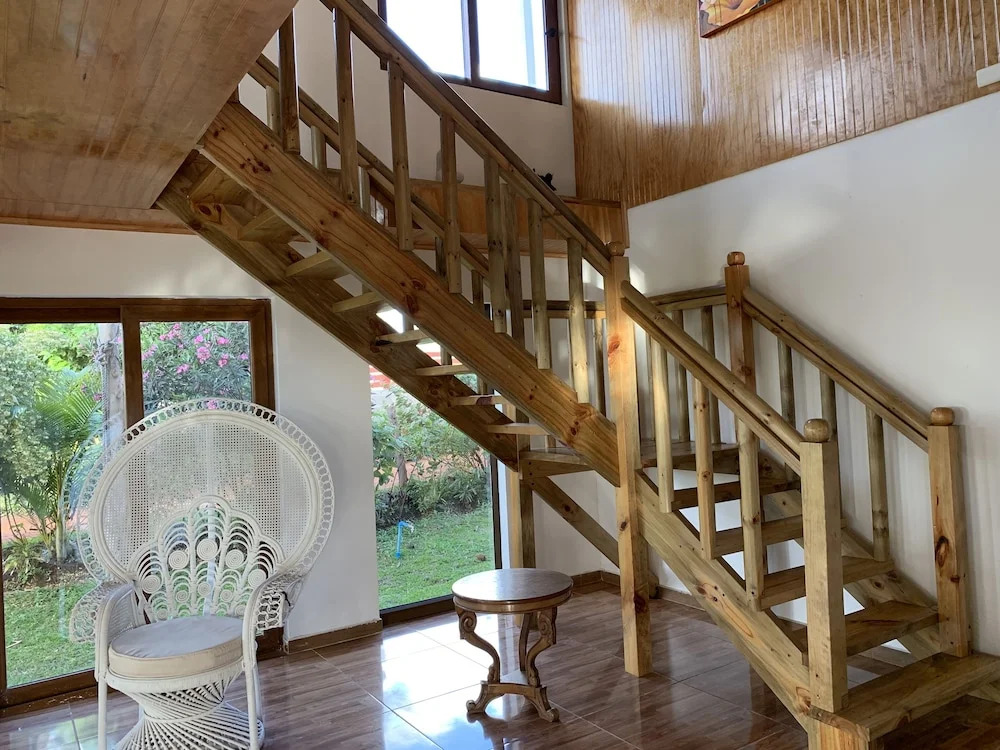 Teanehi Bed & Breakfast