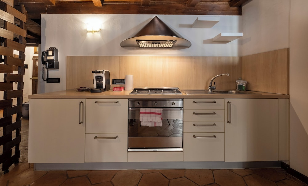 HouSmart Solferino 39