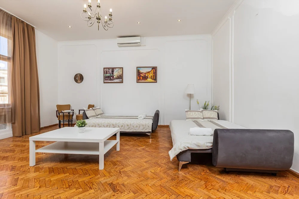 Real Apartments Andrassy