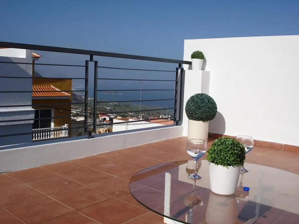 Apartment with 3 Bedrooms in Icod de Los Vinos, with Wonderful Sea View, Terrace And Wifi - 2 Km From the Beach
