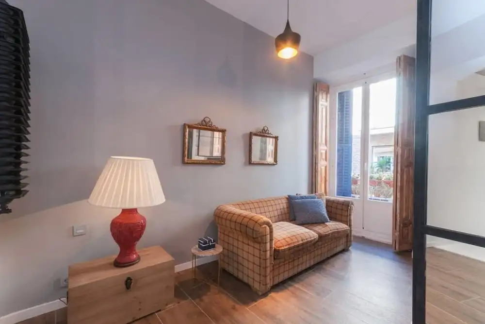 Amazing One Bed Apartment, Sleeps 4 in Madrid