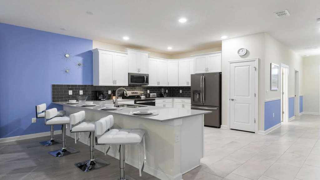 Greenview Villa Near Disney w Pool SPA Theater