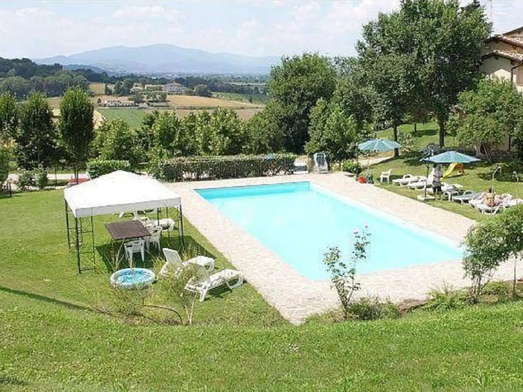 Scenic Apartment With Shared Pool