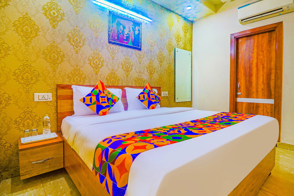 OYO 65542 Hotel Kd Inn