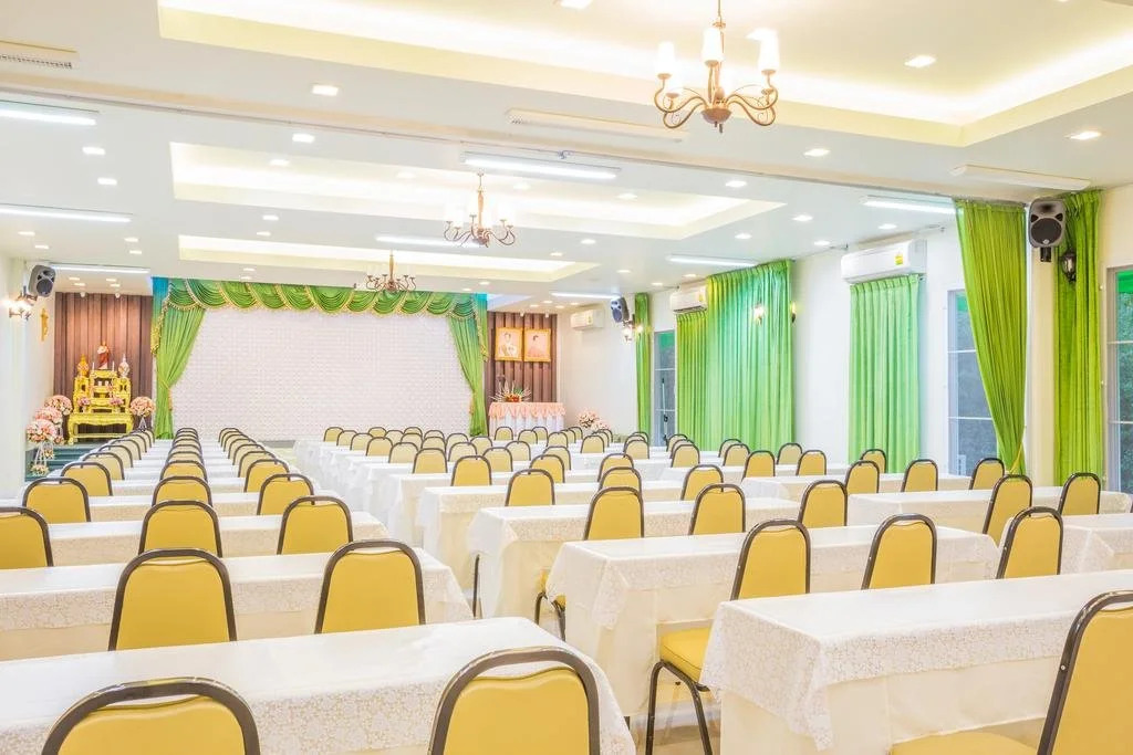 Villa Reina Resort