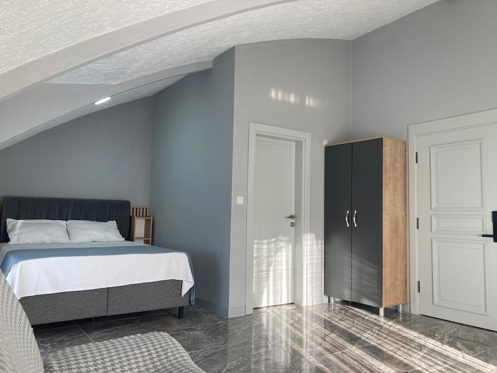 Bazyel Otel