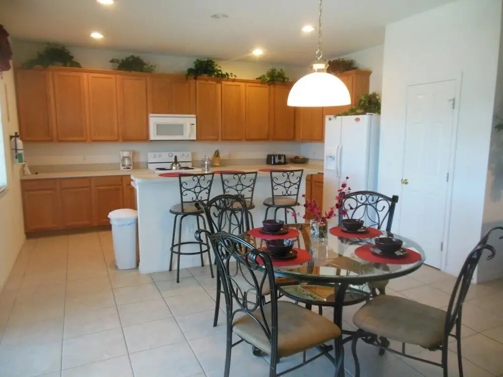 5 Bedroom, 3 Bath Disney Conservation View Home!