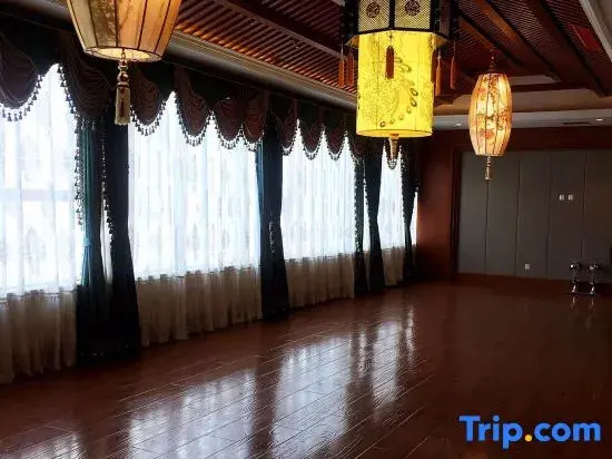 Puyue Hotel (Baotou Public Security Bureau Olympic Park)