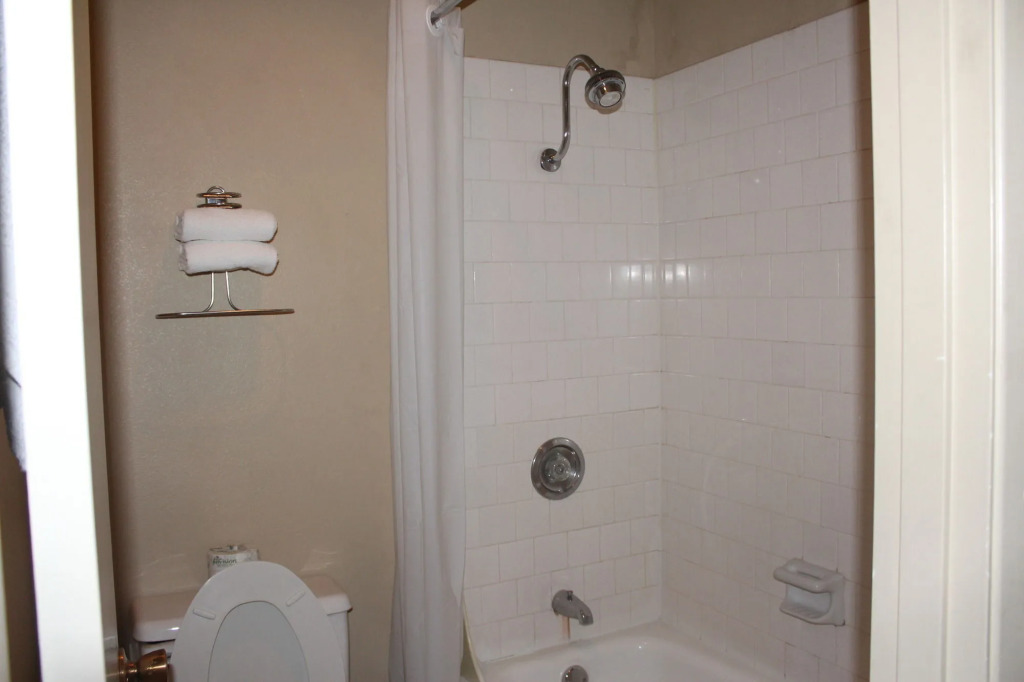 Отель Льюистона Cedars Inn Lewiston