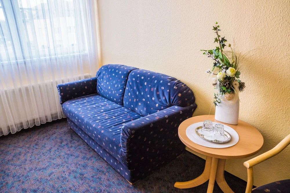 Warias Hotel am Geiseltalsee - Nähe Merseburg und Mücheln