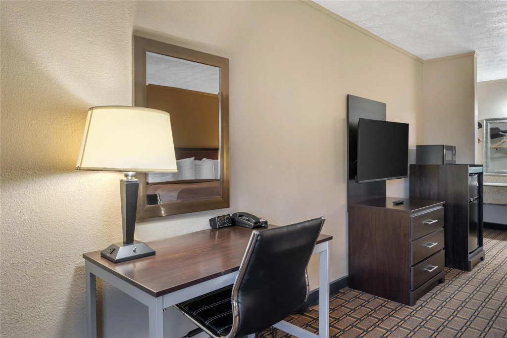 SureStay Hotel by Best Western Summersville