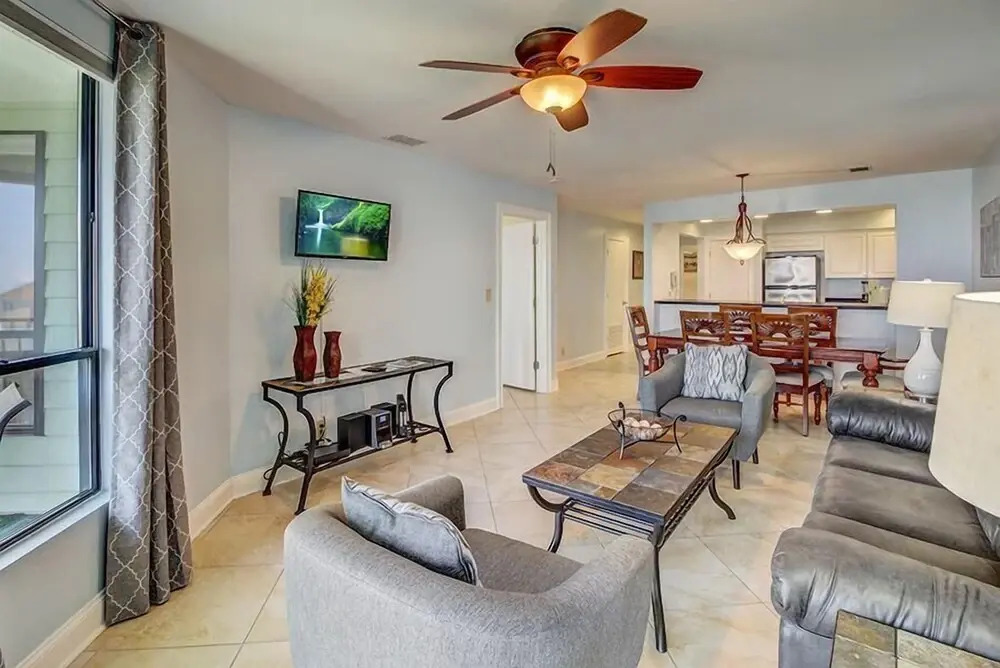 Summerhouse 305 by Wild Dunes, Oceanfront