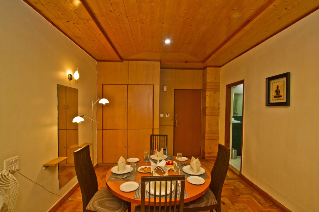 Hotel Broadways Inn