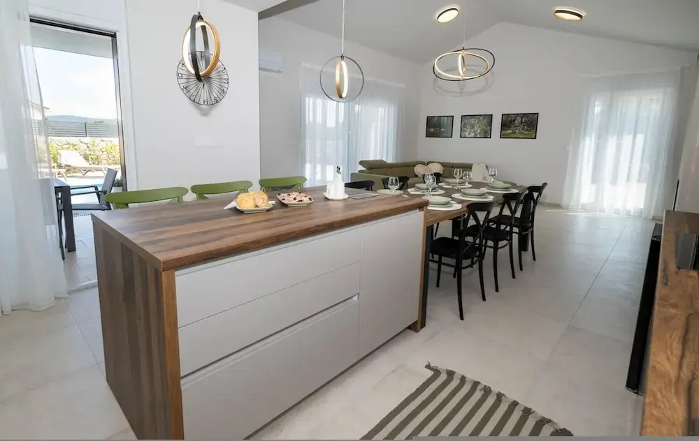 Holiday House Jewel With Private Pool