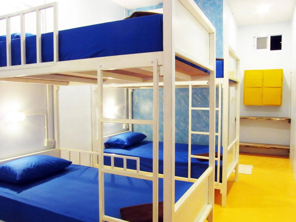 Treechart Hostel