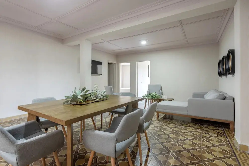 Mexican City Oasis - 3BR Apartment - Laundry