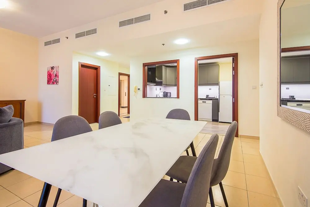 Jbr Very Cozy 2 Br Apartment High Floor Sea View