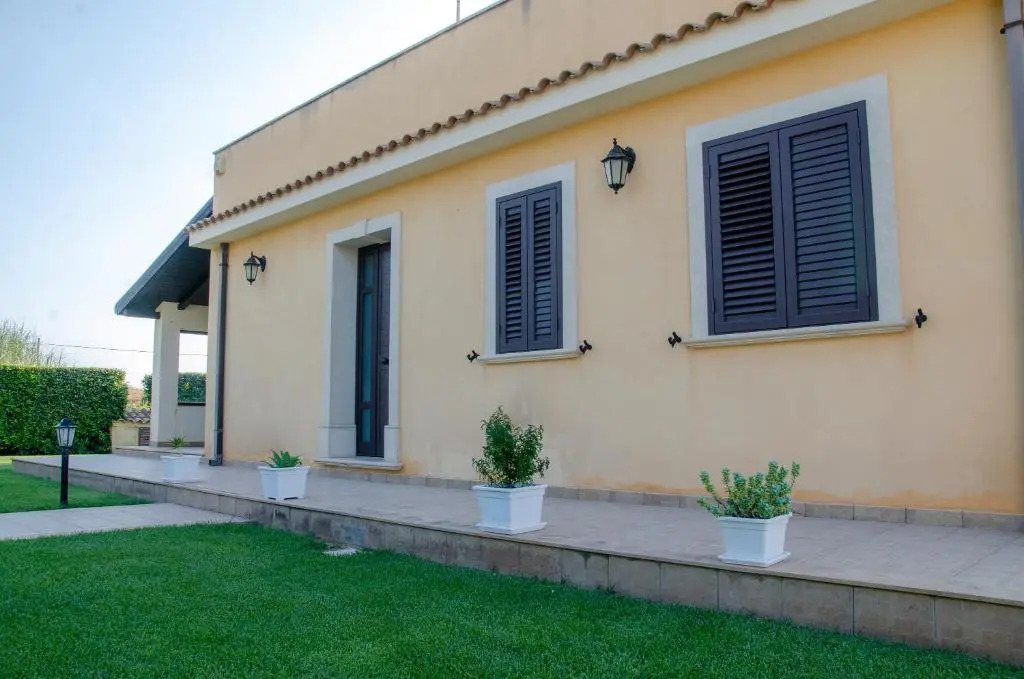 Villa la Tonnara CaseSicule, Private Villa far 50m from the Sand Beach