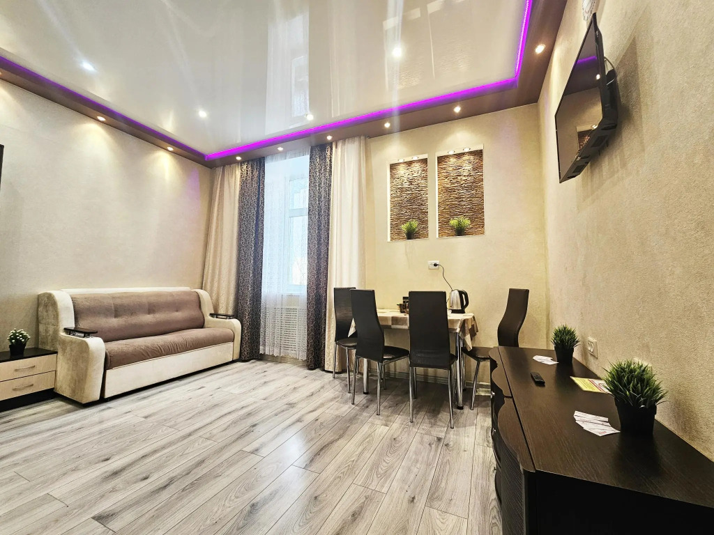 Apartaments Novosibirska, st. Omskaya, 89