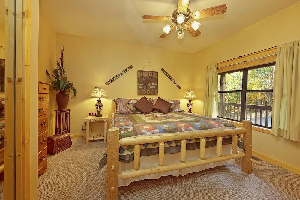 Can’t Bear To Leave 455 - Four Bedroom Cabin