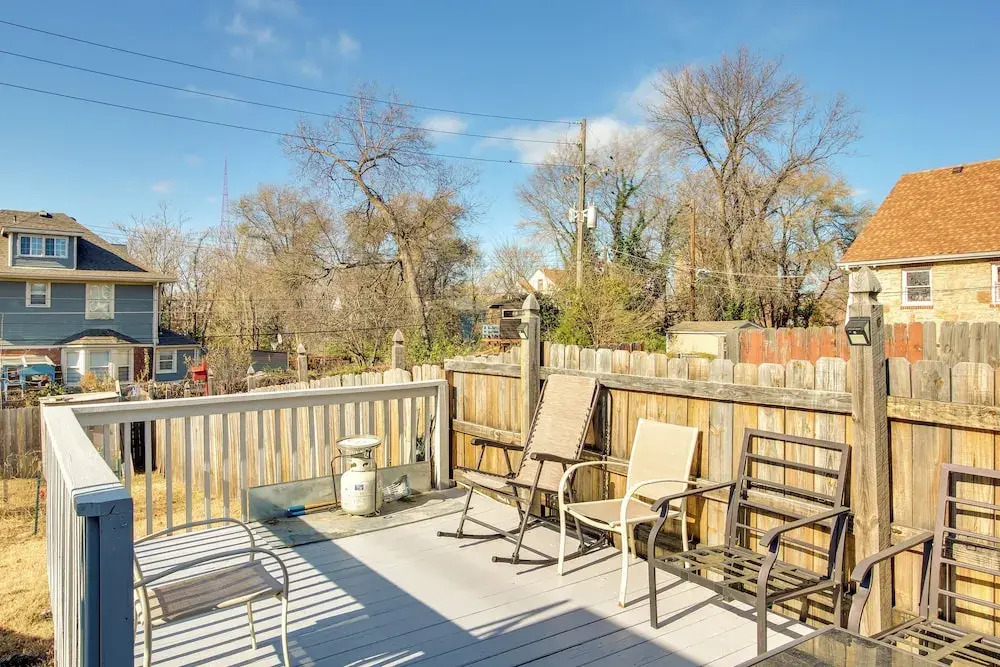 Central Kansas City Home < 3 Mi to Downtown!