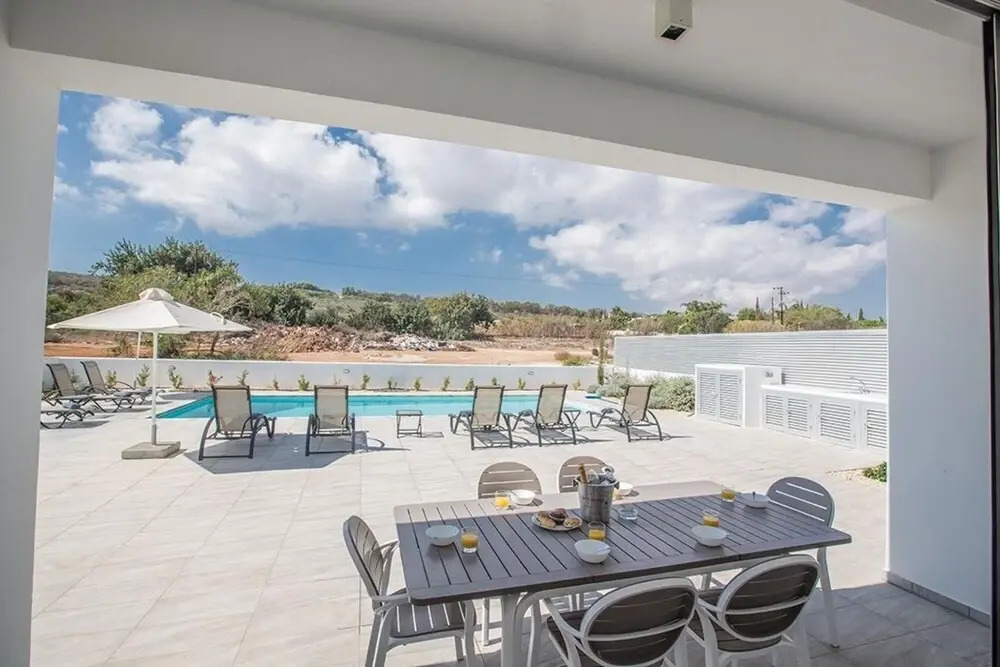Villa Ochosto Loux - Fabulous 5 Bedroom Protaras Villa With Private Pool