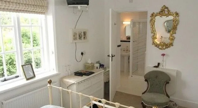 Flint Cottage - BB