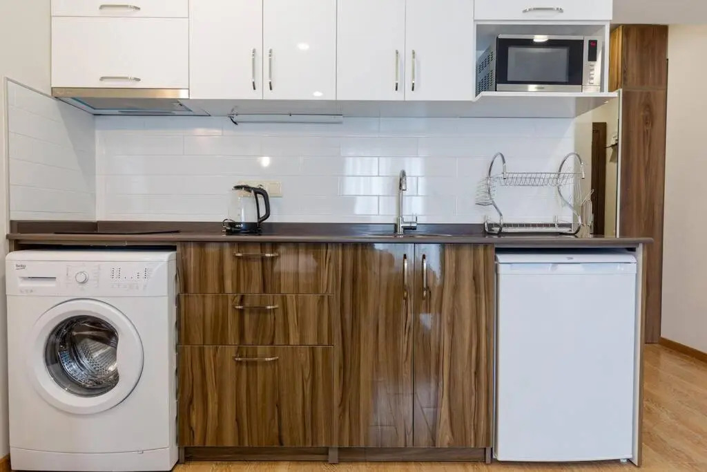 Comfy and Modern Studio Apartment In The Center of Batumi