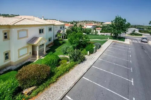Luz casas- 44 Fairview village Boavista