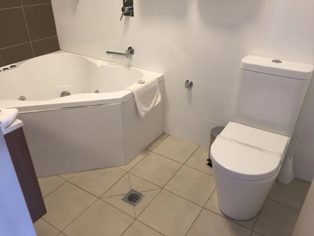 Peninsula Nelson Bay Motel and Serviced Apartments