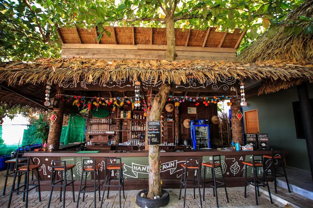 Bandon Beach Bar & Hostel - Adults Only