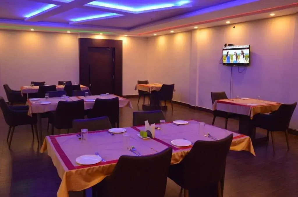 Seamens Club N Hotel