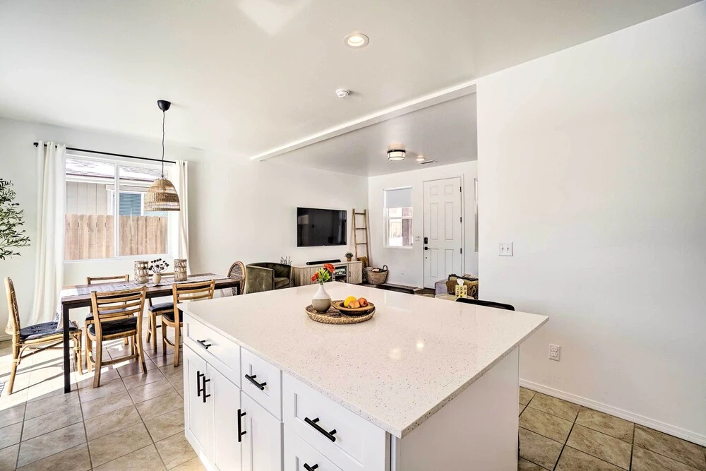 Flagstaff-Area Family Home w/ Hot Tub & Patio