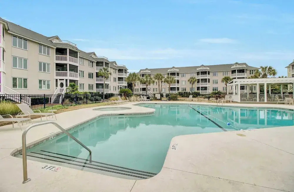 103 H Tidewater by Avantstay Walk to Beach Community Pool