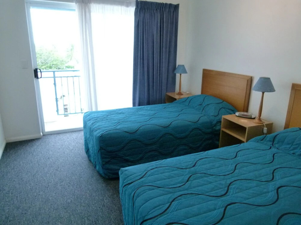 Madison Ocean Breeze Apartments