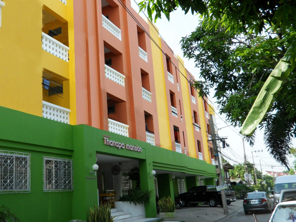 Thanapa Mansion - Hostel