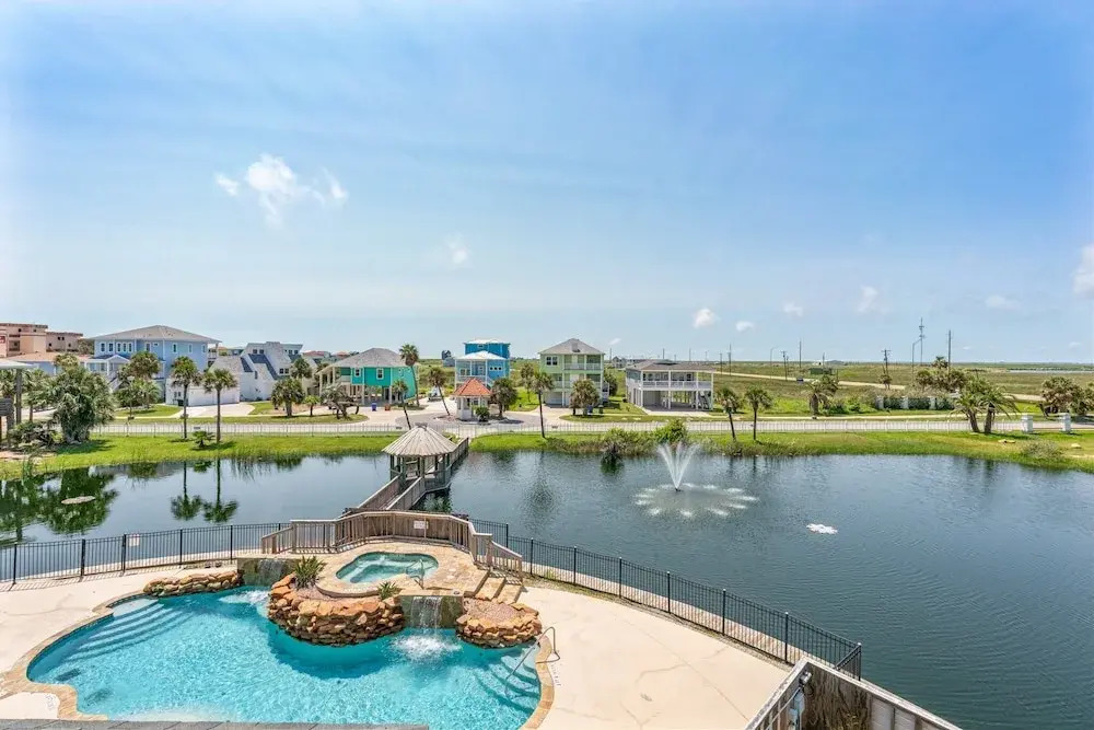 Elegant 4BR Coastal Escape With Stunning Views