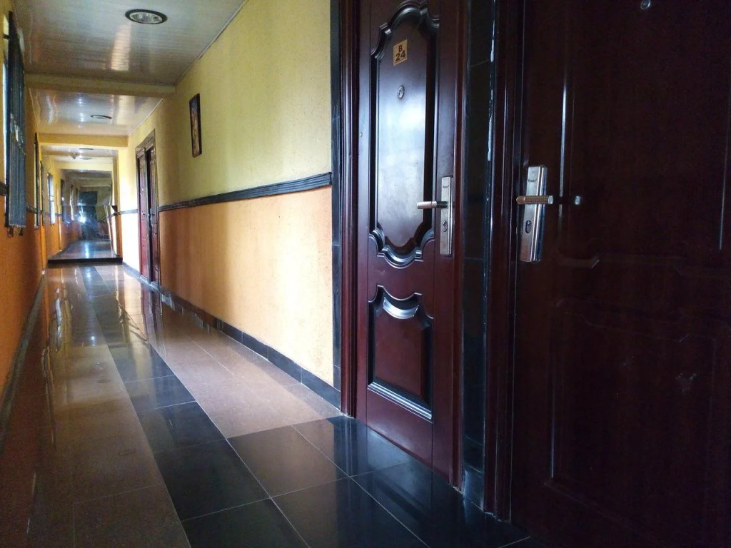 Tobis Hotel & Gardens