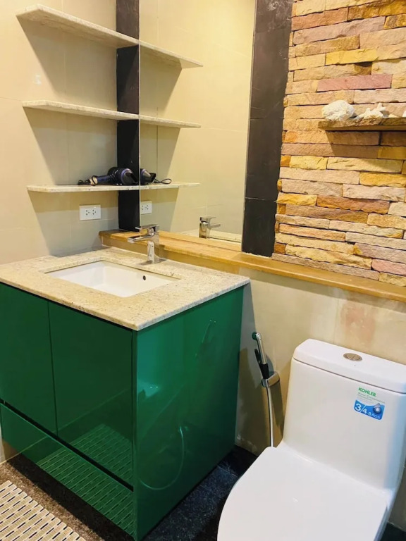 Hidden Villa Oasis Private Pool 2km to BeachMall