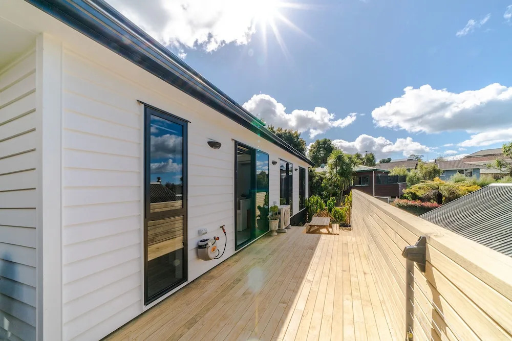 Browns Bay Brand New Super Modern 2