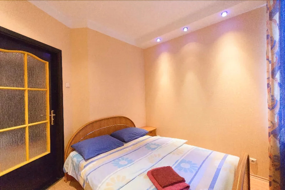 Kiev Accommodation Apartments on Grushevskogo st