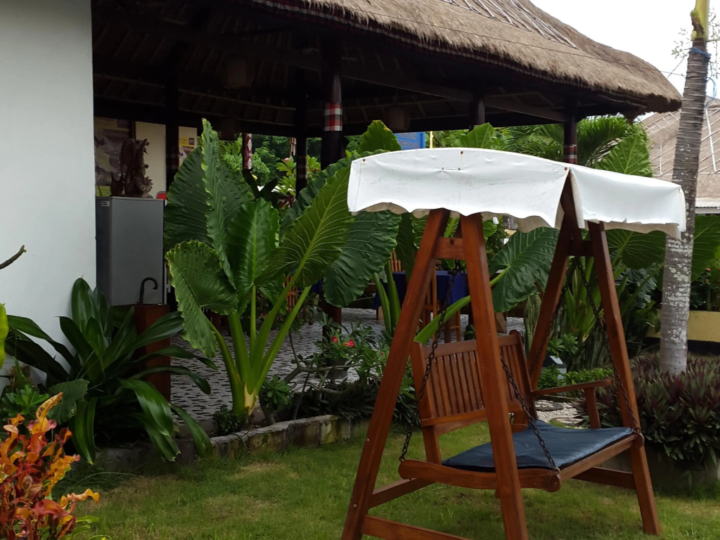 Sunset Coin Lembongan