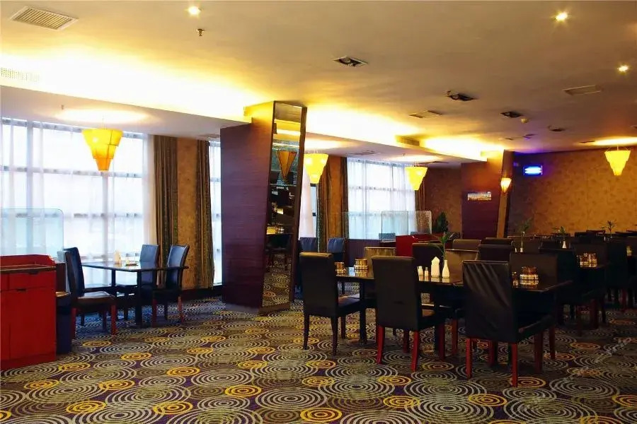 Glory Grand Hotel